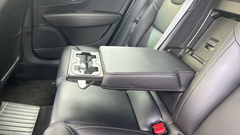 Volvo S90 2.0 T8 Recharge PHEV Inscription 4dr AWD Auto Saloon
